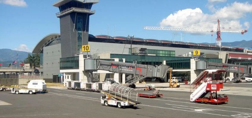 Santa Maria Airport