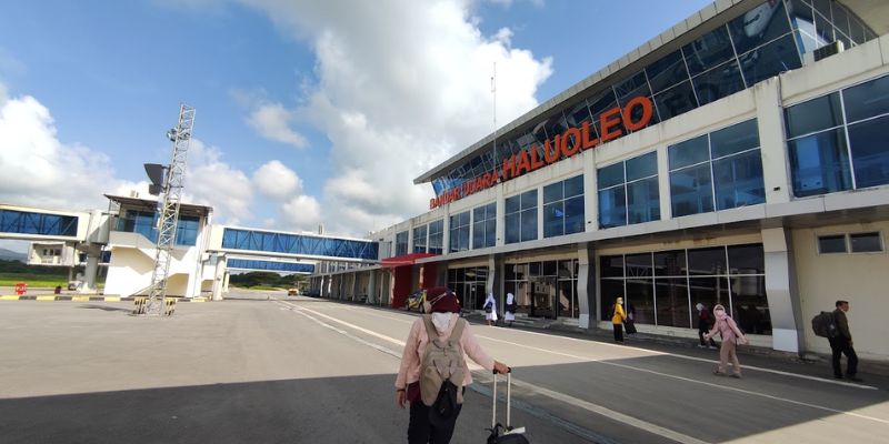 Haluoleo Airport