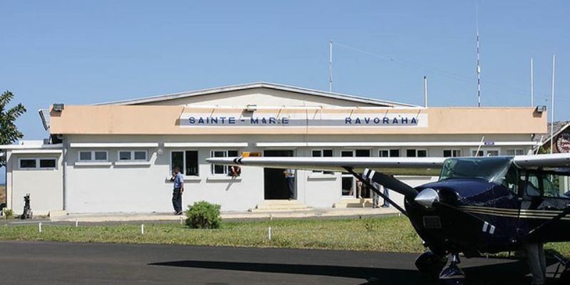 Sainte Marie Airport