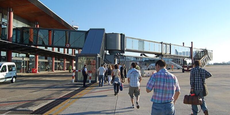 Vigo–Peinador Airport